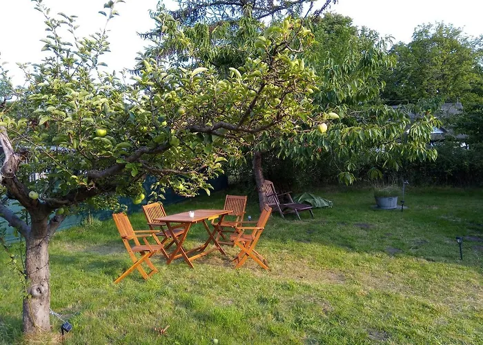 Ferienhaus Kranichhorst - Exklusiv-Nutzung mit großem Garten und Strandnähe